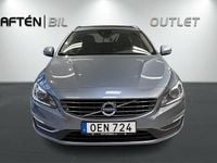Begagnad Volvo V60 Momentum 190 HK (139 kW) 2016 Ljusblå Kombi