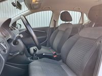 begagnad VW Polo 1.2 TSI - LÅGMILAD - 360KR SKATT - NY SERVAD