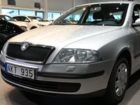 begagnad Skoda Octavia 1.6 FSI 5D 115hk ( Obs 12100 mil )