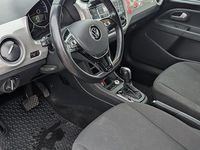 Begagnad VW e-up! 61 kW (83 HK) 2021 Deep black pearl (2t2t) Halvkombi