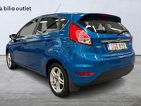 Begagnad Ford Fiesta Titanium 101 HK (74 kW) 2014 Blå Halvkombi