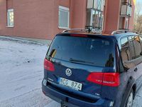 Begagnad VW Touran Cross 140 HK (102 kW) 2013 Minibuss