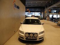 Begagnad Volvo V70 R-Design 205 HK (150 kW) 2010 Vit Kombi