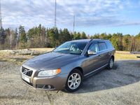 begagnad Volvo V70 Unik valmöjlighet* och bilvårdskit m.m. inkluderat