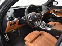 begagnad BMW 328 330e xDrive Touring M-Sport Innovation Pano Fartpilot Drag hk 2023, Kombi