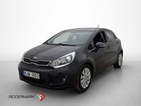 Begagnad Kia Rio 85 HK (62 kW) 2013 Svart Halvkombi