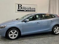 Begagnad Volvo V40 Kinetic 122 HK (89 kW) 2017 Blå Halvkombi