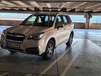 Begagnad Subaru Forester 150 HK (110 kW) 2016 Vit pärlemor SUV