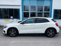 begagnad Mercedes GLA220 D 4MATIC AMG Navi Backkamera Skinn