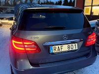 Begagnad Mercedes B200 136 HK (100 kW) 2013 Minibuss