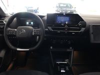 Begagnad Citroën e-C4 Shine 114 kW (156 HK) 2023 Svart SUV