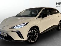 Begagnad MG MG4 EV 150 kW (204 HK) 2022 Vit (white) Halvkombi