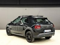 Begagnad Citroën C4 Cactus PureTech 82 HK (60 kW) 2015 Svart metallic Halvkombi