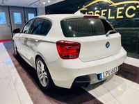 begagnad BMW 116 i 5-DÖRRAR M SPORT EURO 6 LÅGMILARE ÅRSKATT 2015, Halvkombi