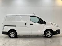 begagnad Nissan e-NV200 Van 24 kWh 109hk ny besiktad och servad.