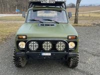 Begagnad Lada niva 78 HK (57 kW) 1988 Krokodilgrön SUV