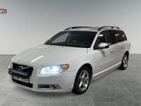 Begagnad Volvo V70 R-Design 163 HK (119 kW) 2011 Vit Kombi