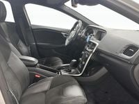 Begagnad Volvo V40 R-Design 152 HK (111 kW) 2018 Silver Kombi