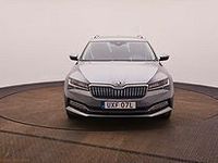 begagnad Skoda Superb Kombi 2.0 TDI 4×4 DSG Sekventiell, 200hk, 2021