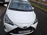 Begagnad Toyota Yaris Hybrid 101 HK (74 kW) 2019
