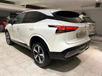 Begagnad Nissan Qashqai N-Connecta 158 HK (116 kW) 2023 Pärlemorvit metallic SUV