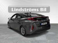 begagnad Toyota Prius Plug-in Active 1.8 123hk VVT-i V-hjul Navi HUD