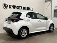 begagnad Toyota Yaris Hybrid CVT Active CarPlay 1Ägare Moms 116hk