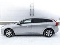 Begagnad Volvo V60 Summum 163 HK (119 kW) 2011 Silver Kombi