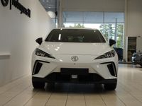 Begagnad MG MG4 EV Luxury 150 kW (204 HK) 2023 Vit Halvkombi