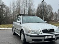 begagnad Skoda Octavia Tour Kombi 1.6 MPI Euro 4