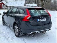 Begagnad Volvo V60 CC 190 HK (139 kW) 2016 Gråmetallic Kombi