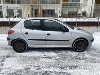 begagnad Peugeot 206 Mycket nytt och bytt