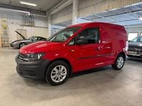 Begagnad VW Caddy 110 HK (80 kW) 2017 Tornadoröd Minibuss