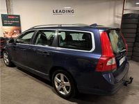 Begagnad Volvo V70 Momentum 163 HK (119 kW) 2011 Blå Kombi