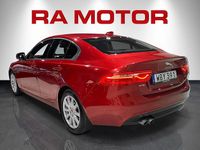 Begagnad Jaguar XE 180 HK (132 kW) 2017 Röd (röd metallic) Sedan