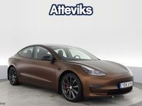 Begagnad Tesla Model 3 Performance 461 kW (627 HK) 2020 Brun Sedan