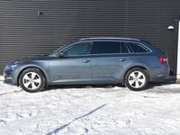 Begagnad Skoda Superb Business Line 218 HK (160 kW) 2022 Grå Kombi
