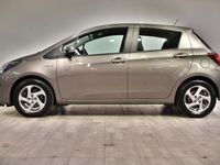 begagnad Toyota Yaris Hybrid e-CVT