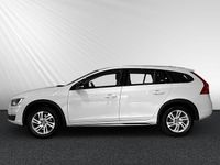 Begagnad Volvo V60 CC Standard 151 HK (111 kW) 2017 Vit Kombi