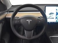 Begagnad Tesla Model Y Long Range AWD 378 kW (514 HK) 2021 Grå SUV