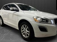 Begagnad Volvo XC60 R-Design 163 HK (119 kW) 2012 Vit SUV