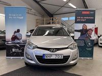 Begagnad Hyundai i20 Select 84 HK (61 kW) 2013 Silver Halvkombi