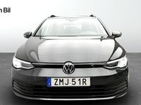 begagnad VW Golf VIII Sportscombi Life eTSI130 DSG Navigation/Panorama