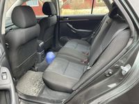 begagnad Toyota Avensis Kombi 2.0 D-4 VVT-i Euro 4