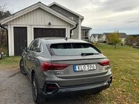 Begagnad Audi Q3 Sportback 150 HK (110 kW) 2023 Chronosgrå metallic SUV