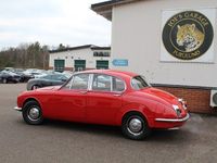 Begagnad Jaguar MK II 141 HK (103 kW) 1968 Jaguar signal red Sedan
