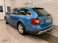 begagnad Skoda Octavia Scout 2.0 TDI 4x4, Dragkrok