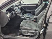 Begagnad VW Passat R-line 200 HK (147 kW) 2022 Grå metallic Kombi