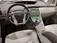 Begagnad Toyota Prius 136 HK (100 kW) 2010 Silver Halvkombi