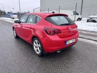 Begagnad Opel Astra Enjoy 180 HK (132 kW) 2011 Röd Halvkombi